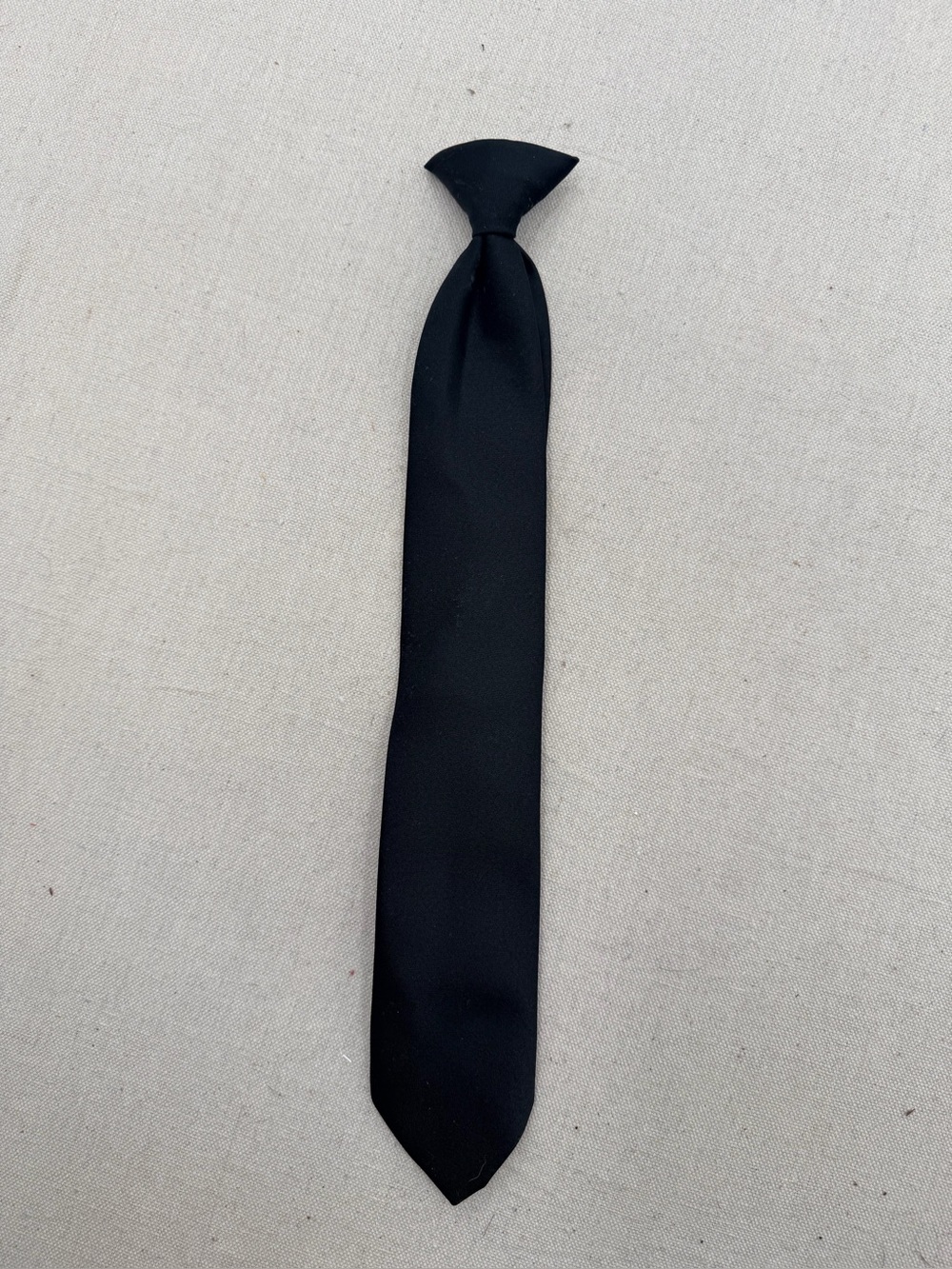 Men's Solid Black Necktie - Sleek Formal Tie